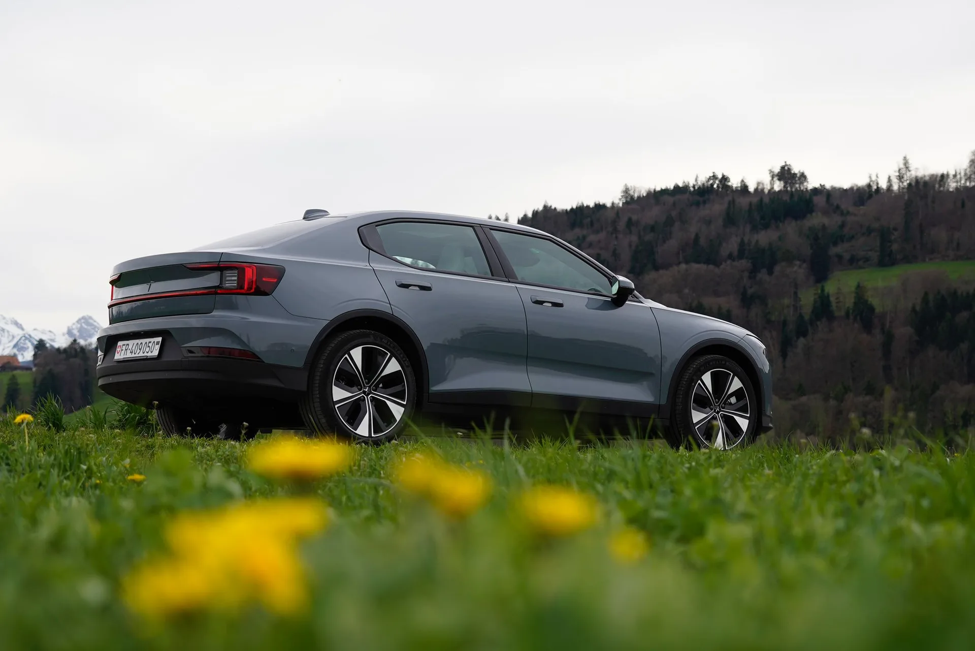 FENN Drive Polestar 2 in der Landschaft